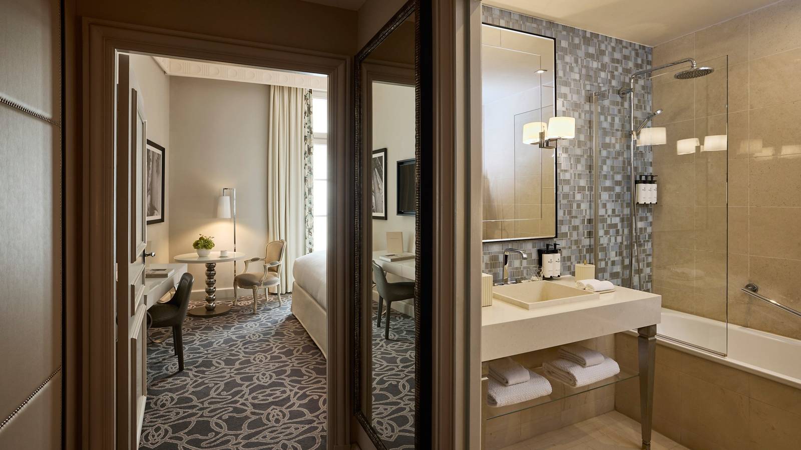 Sofitel Paris Le Faubourg 客房浴室
