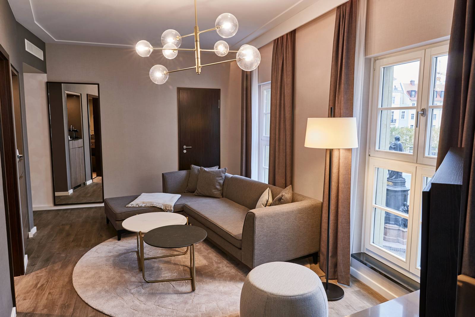 德勒斯登 Steigenberger Hotel de Saxe Junior Suite 起居區