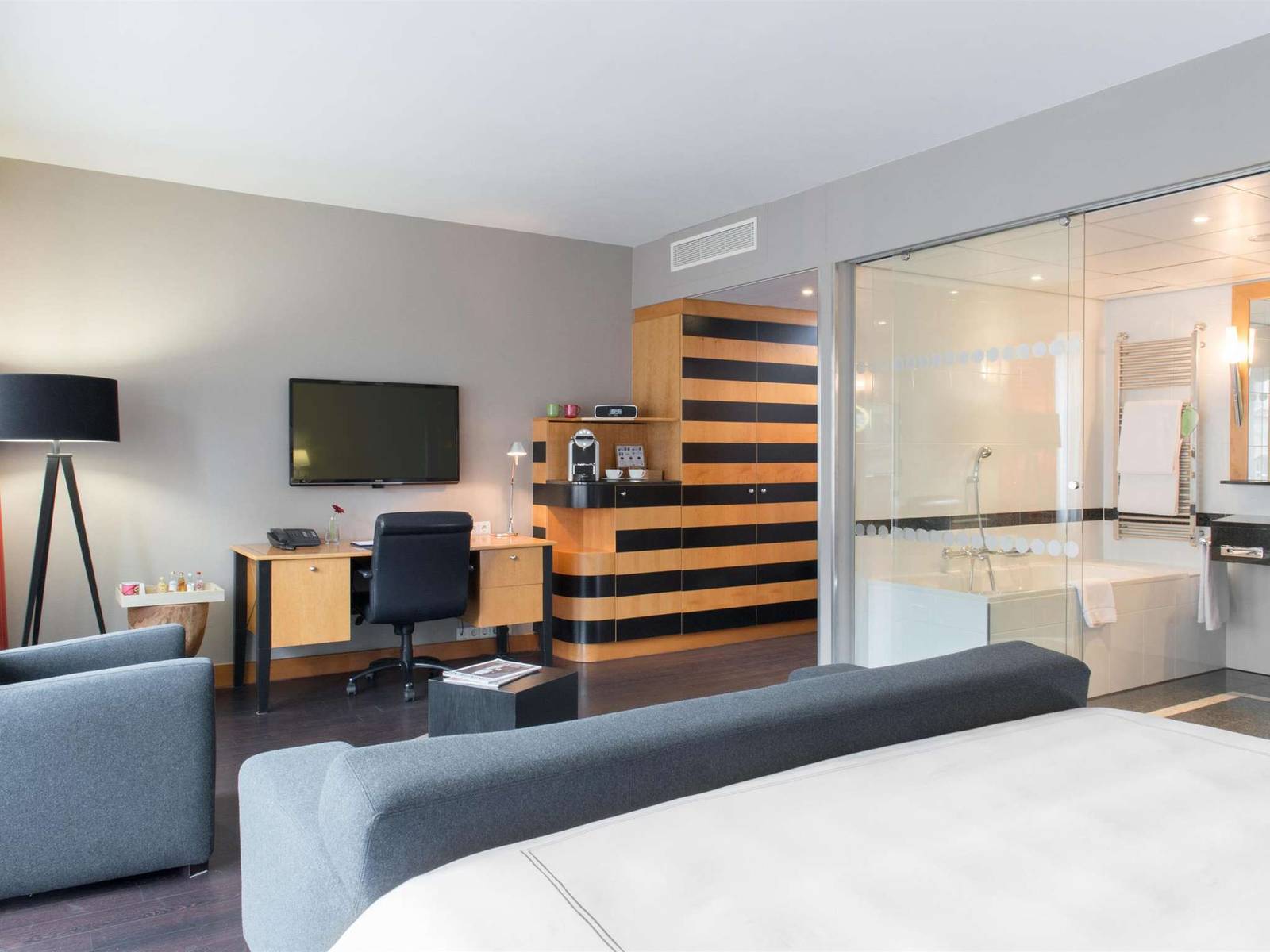 阿姆斯特丹 Swissôtel Amsterdam City View Suite 工作區