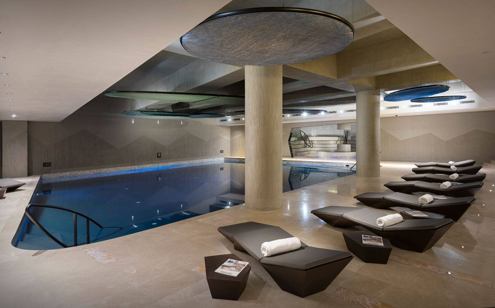 Swissôtel Resort Bodrum Beach 室內泳池