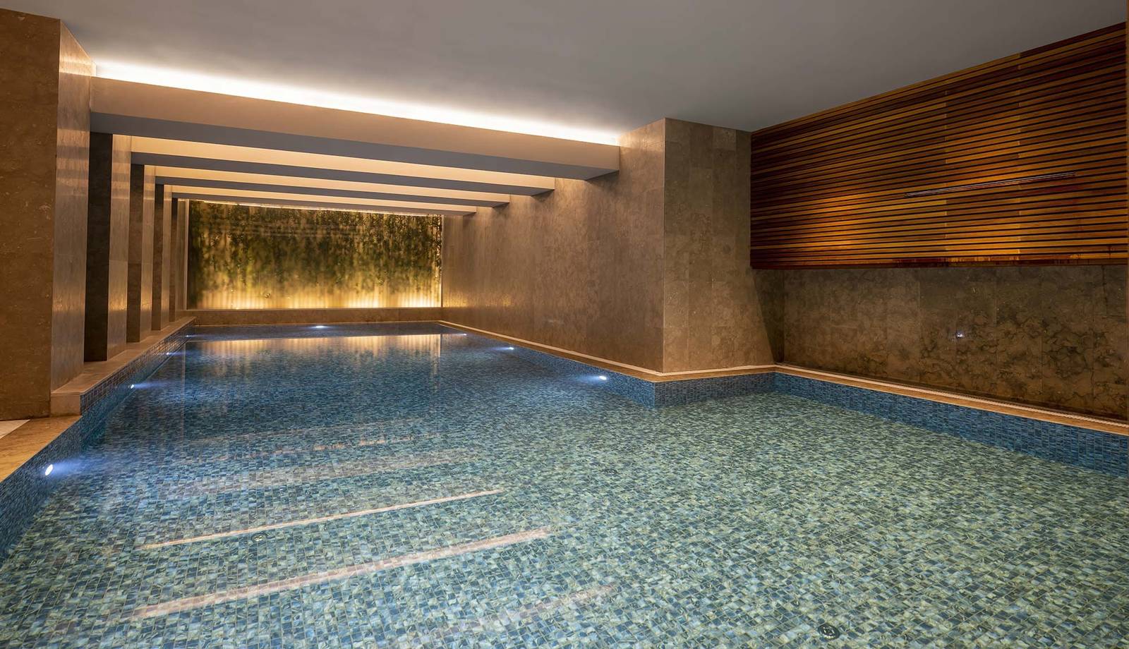 The Bodrum Hotel Yalıkavak Mood Spa 室內泳池