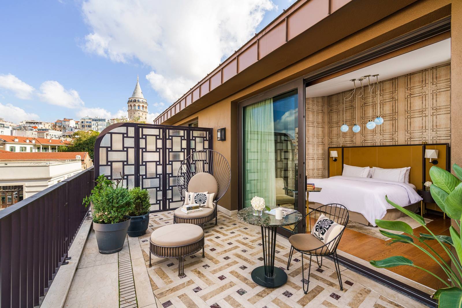 伊斯坦堡 The Galata Hotel 附露台的加拉達塔景套房