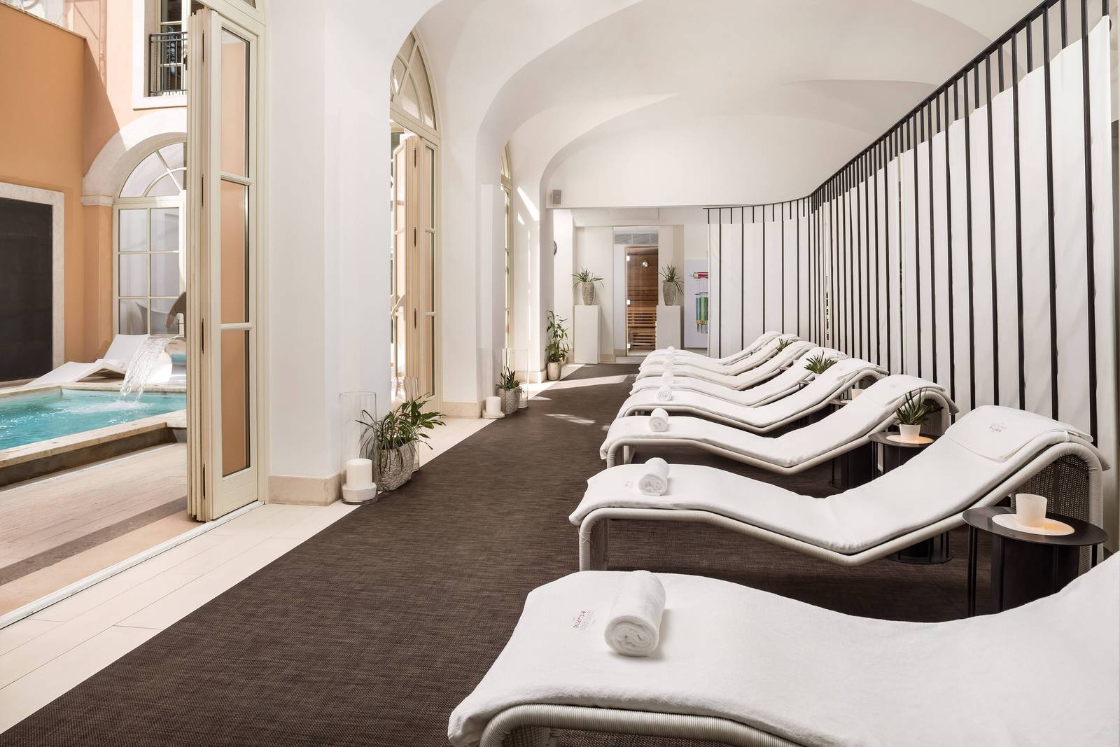 羅馬 Villa Agrippina Gran Meliá Spa 休憩區躺椅