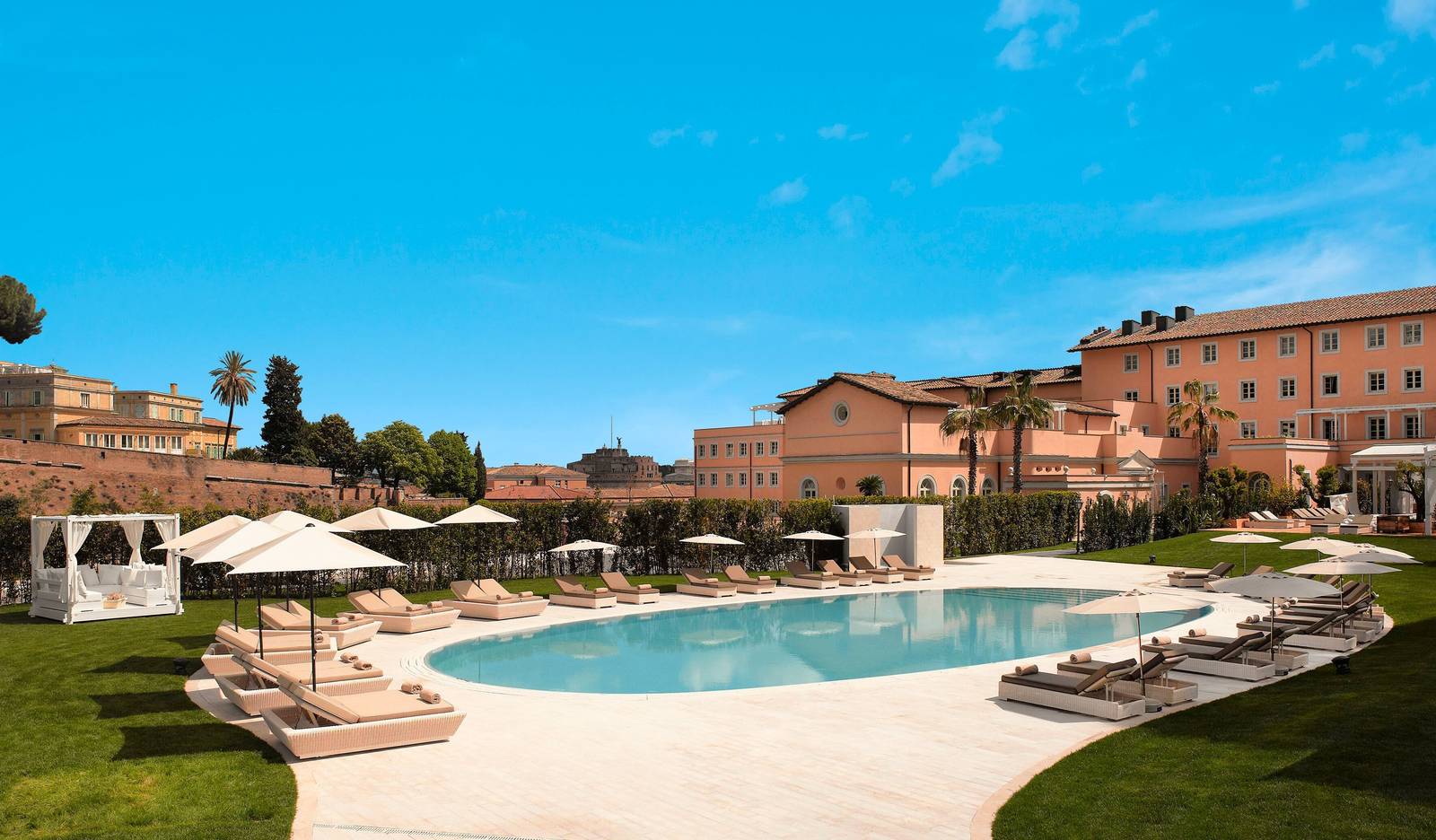 羅馬 Villa Agrippina Gran Meliá花園戶外泳池與酒店建築
