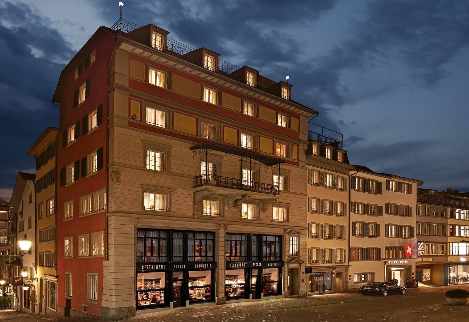 蘇黎世 Widder Hotel 位於 Rennweg 的中世紀連棟建築外觀