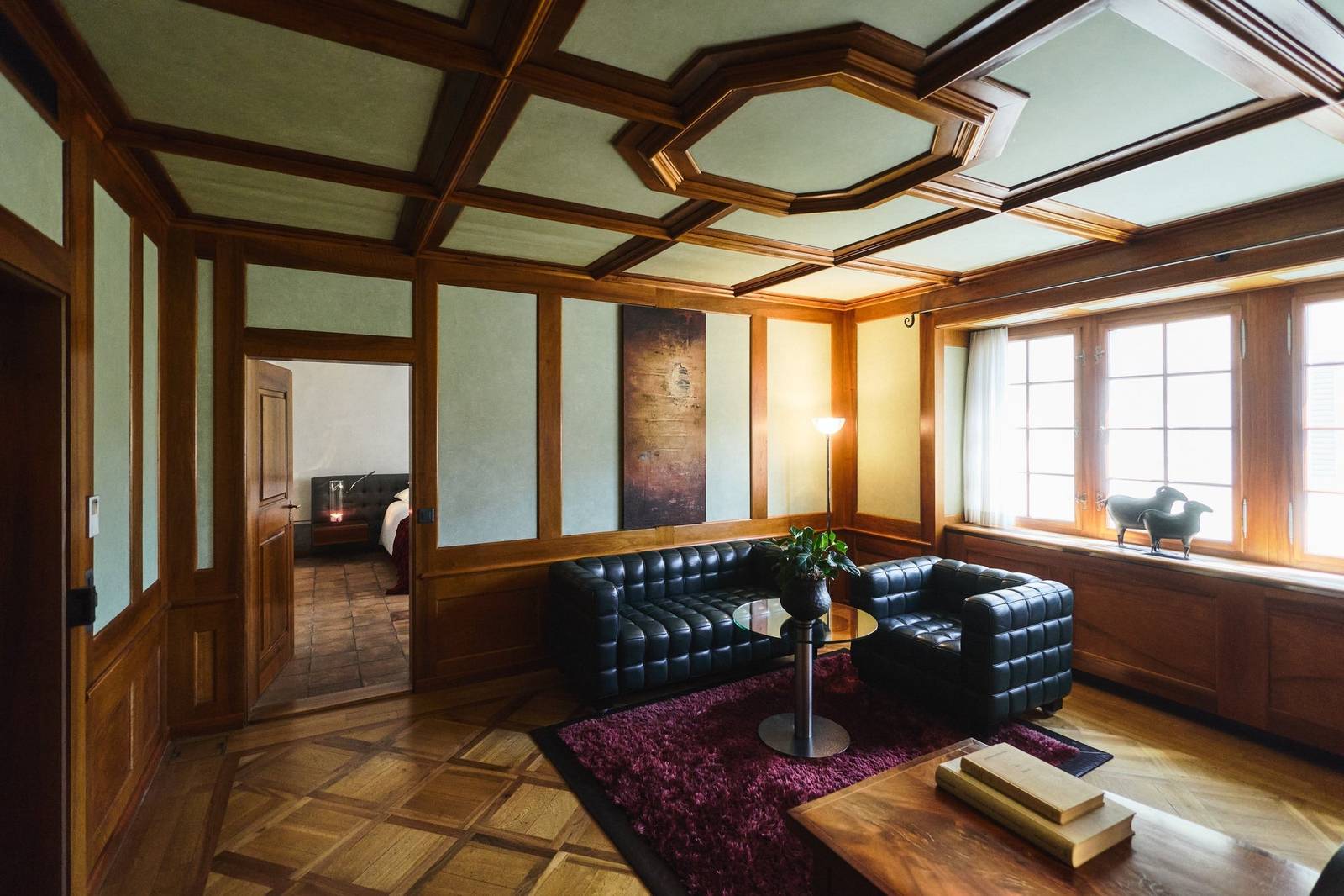 蘇黎世 Widder Hotel Historic Suite 木質護牆起居室